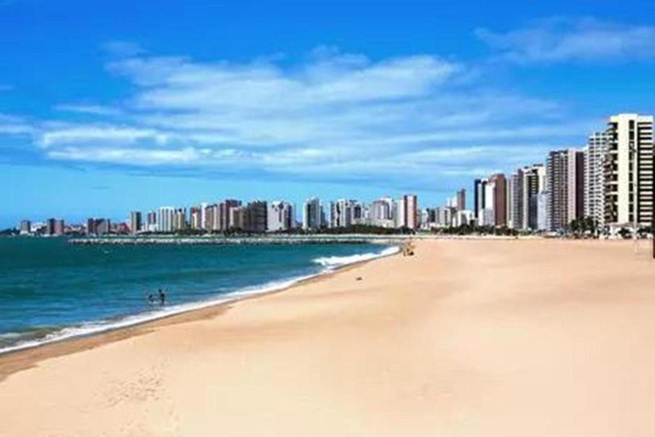 Flat Golden Fortaleza Luaran gambar