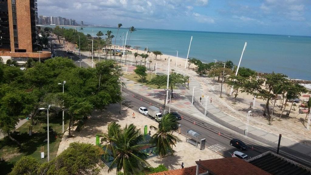 Flat Golden Fortaleza Luaran gambar