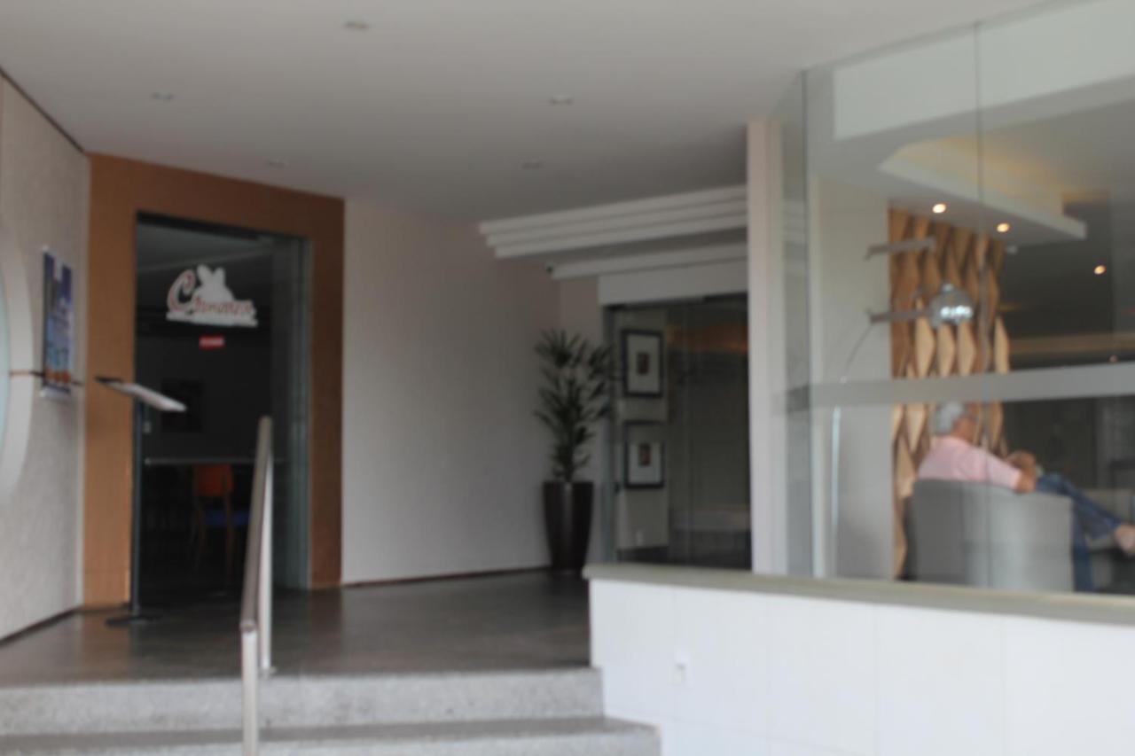Flat Golden Fortaleza Luaran gambar