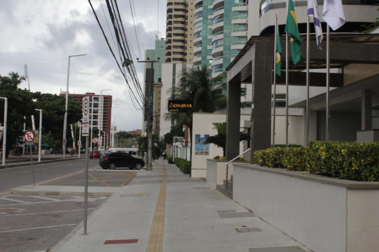 Flat Golden Fortaleza Luaran gambar
